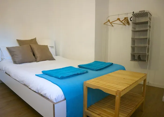 Vandrarhem Villahouse Carnide *